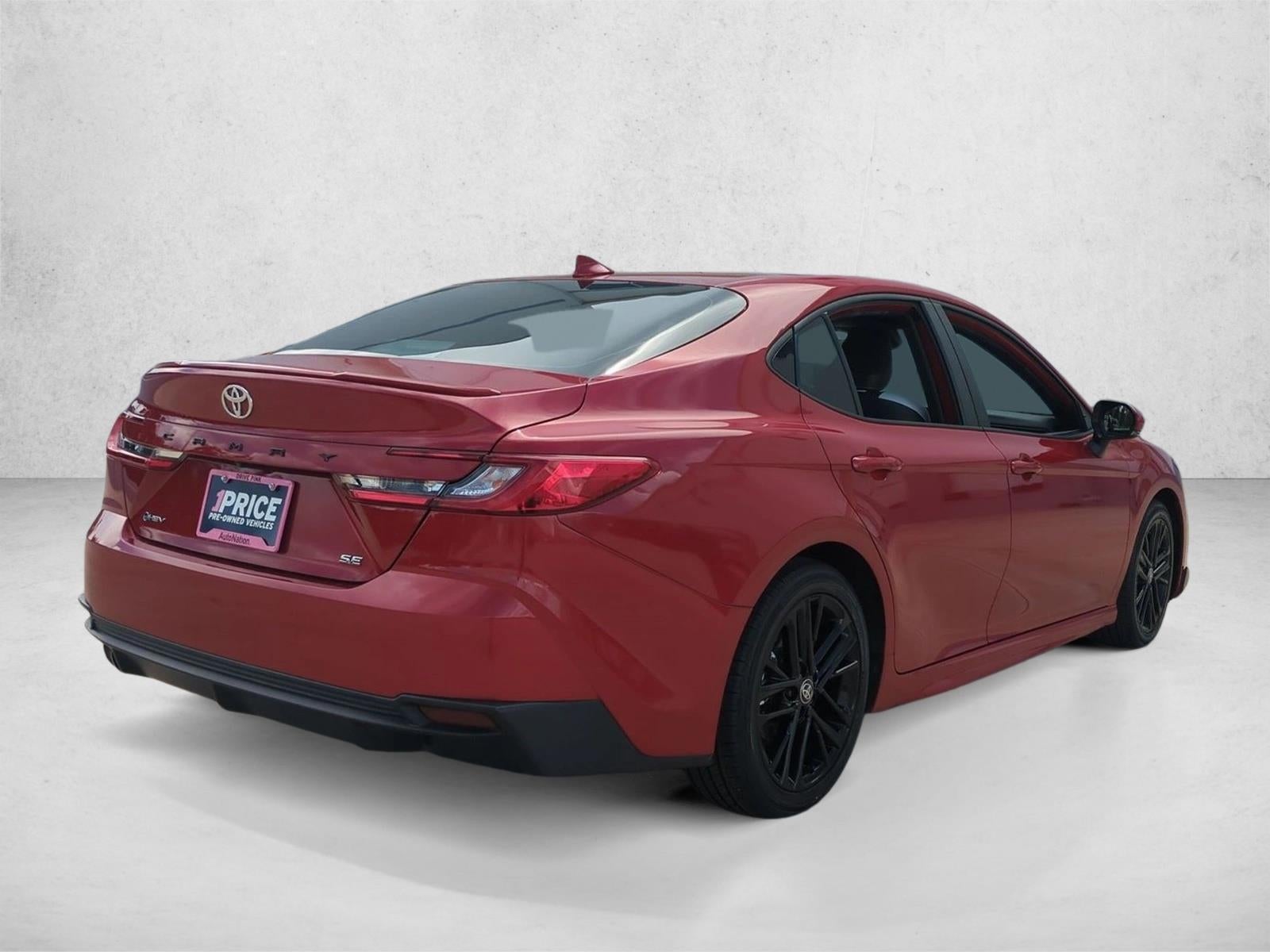2025 Toyota Camry SE (Natl)