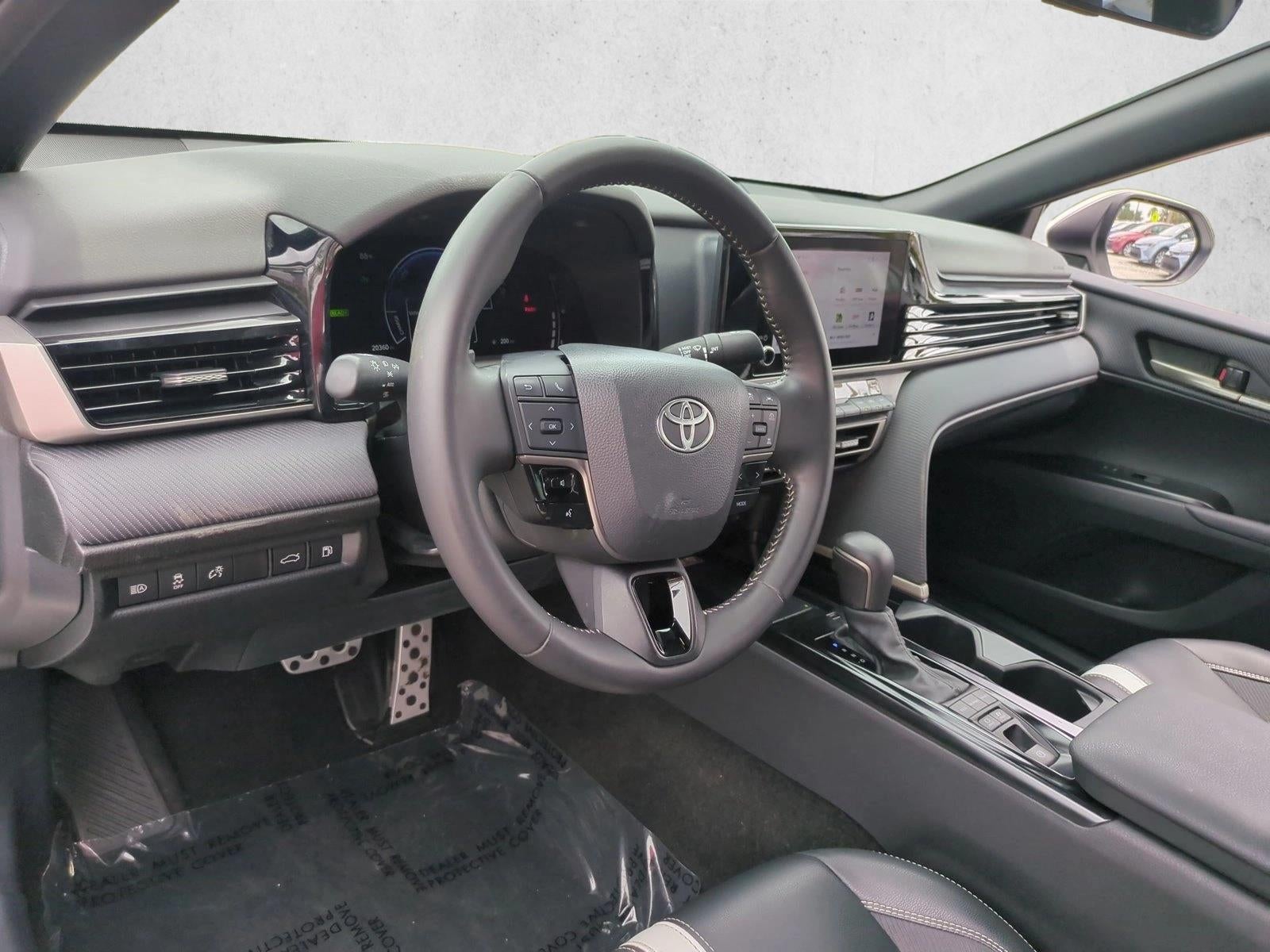 2025 Toyota Camry SE (SE)