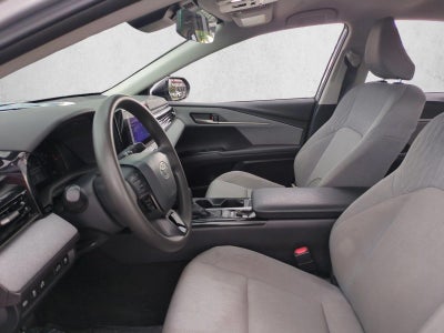 2025 Toyota Camry LE (Natl)