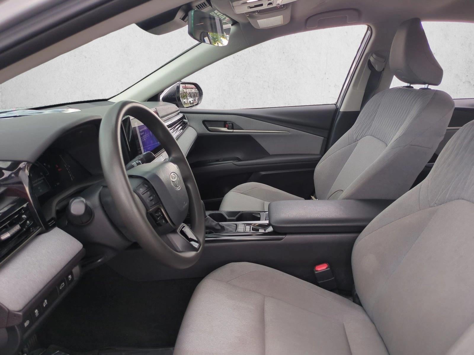 2025 Toyota Camry LE (Natl)
