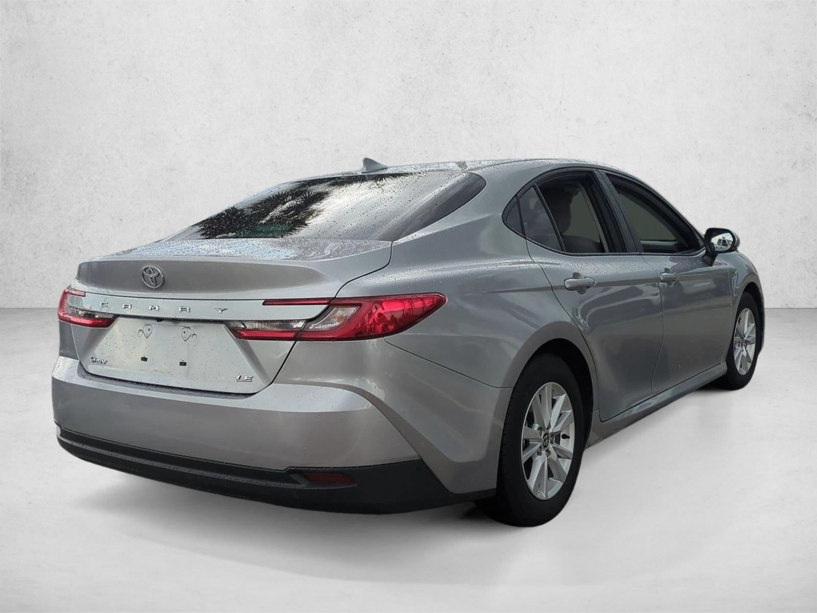 2025 Toyota Camry LE (Natl)