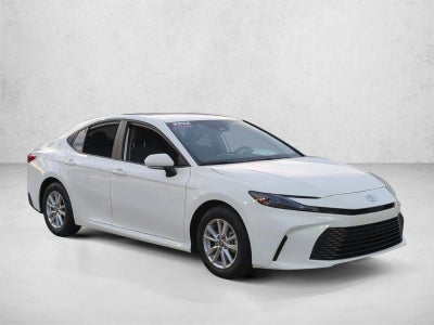 2025 Toyota Camry LE (Natl)