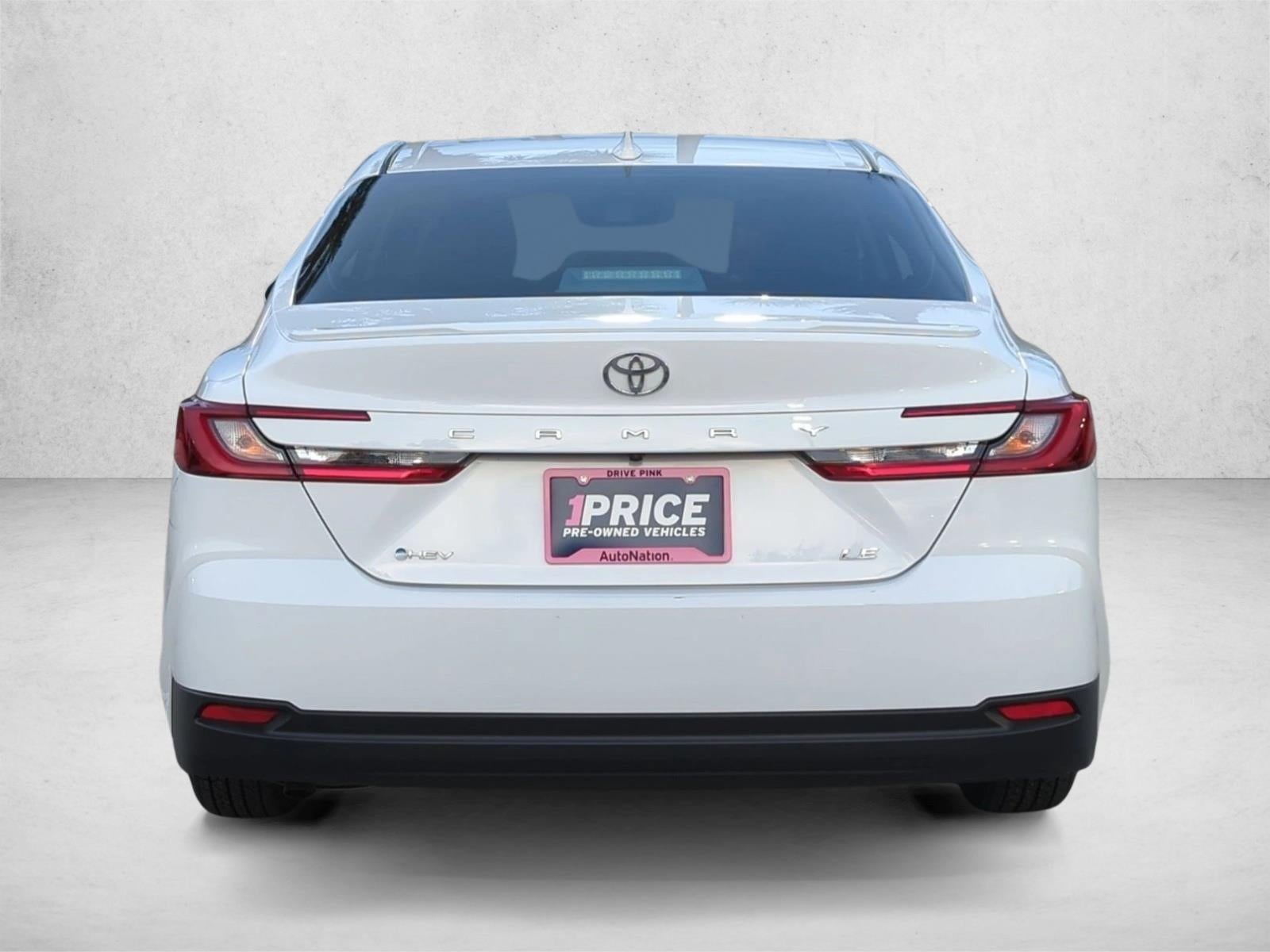 2025 Toyota Camry LE (Natl)