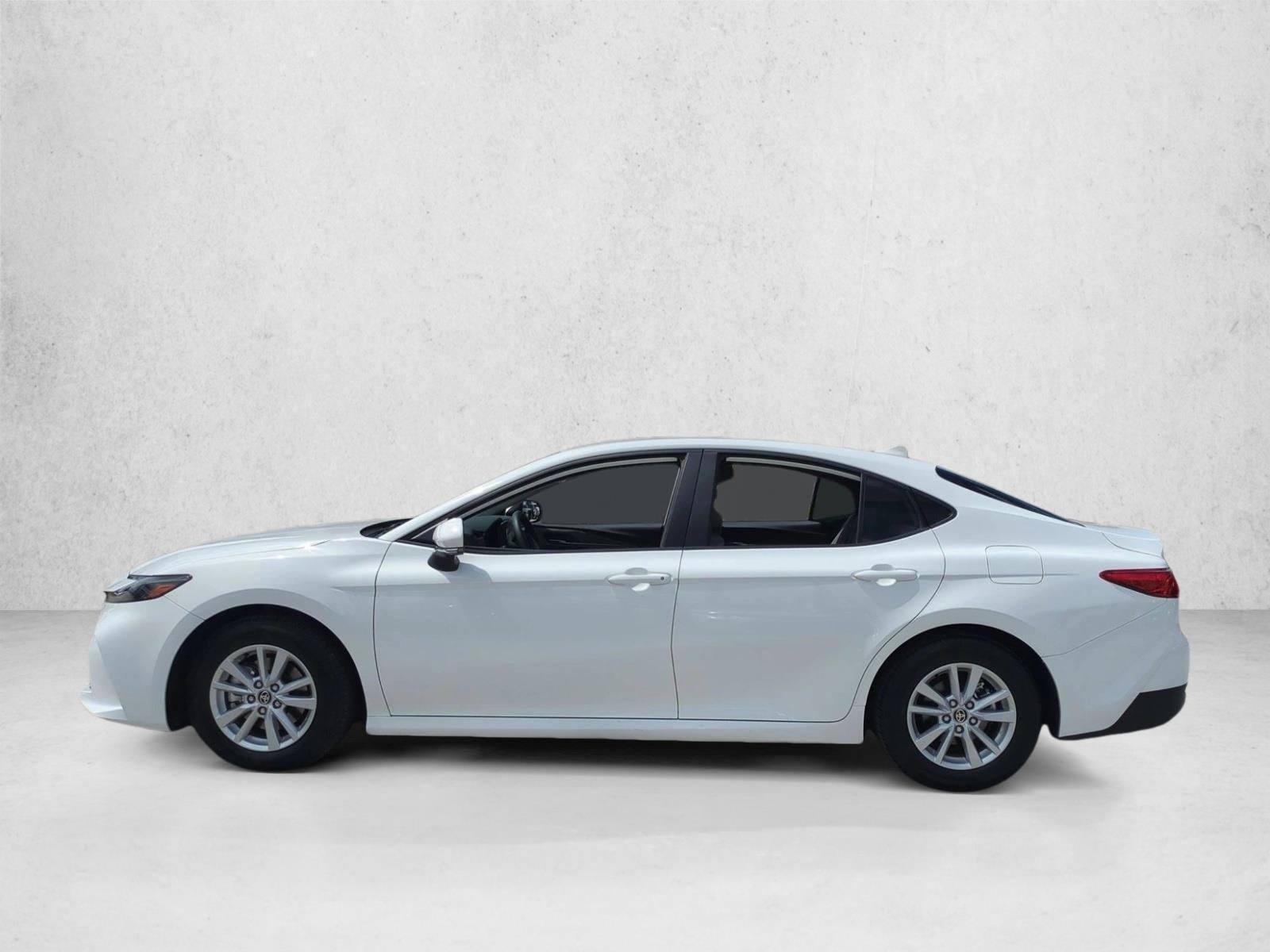 2025 Toyota Camry LE (Natl)