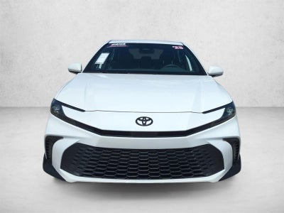 2025 Toyota Camry SE (Natl)