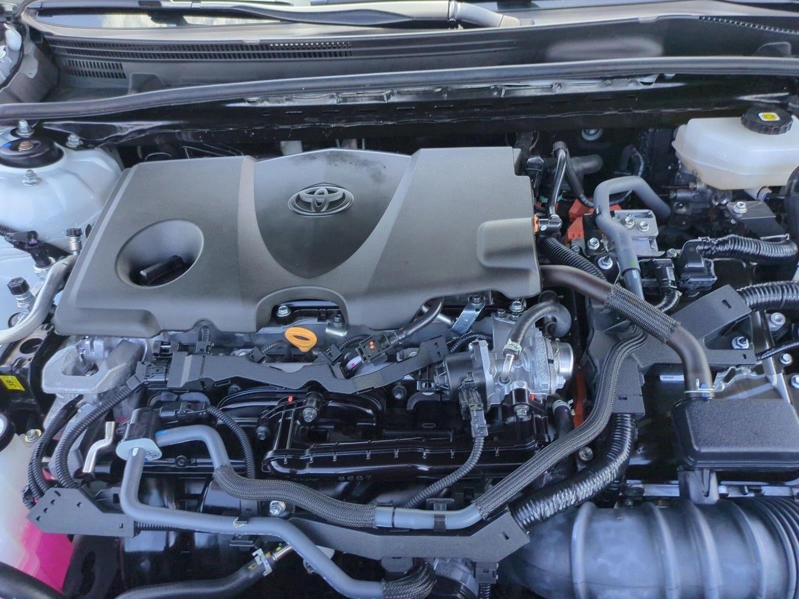 2025 Toyota Camry SE (Natl)