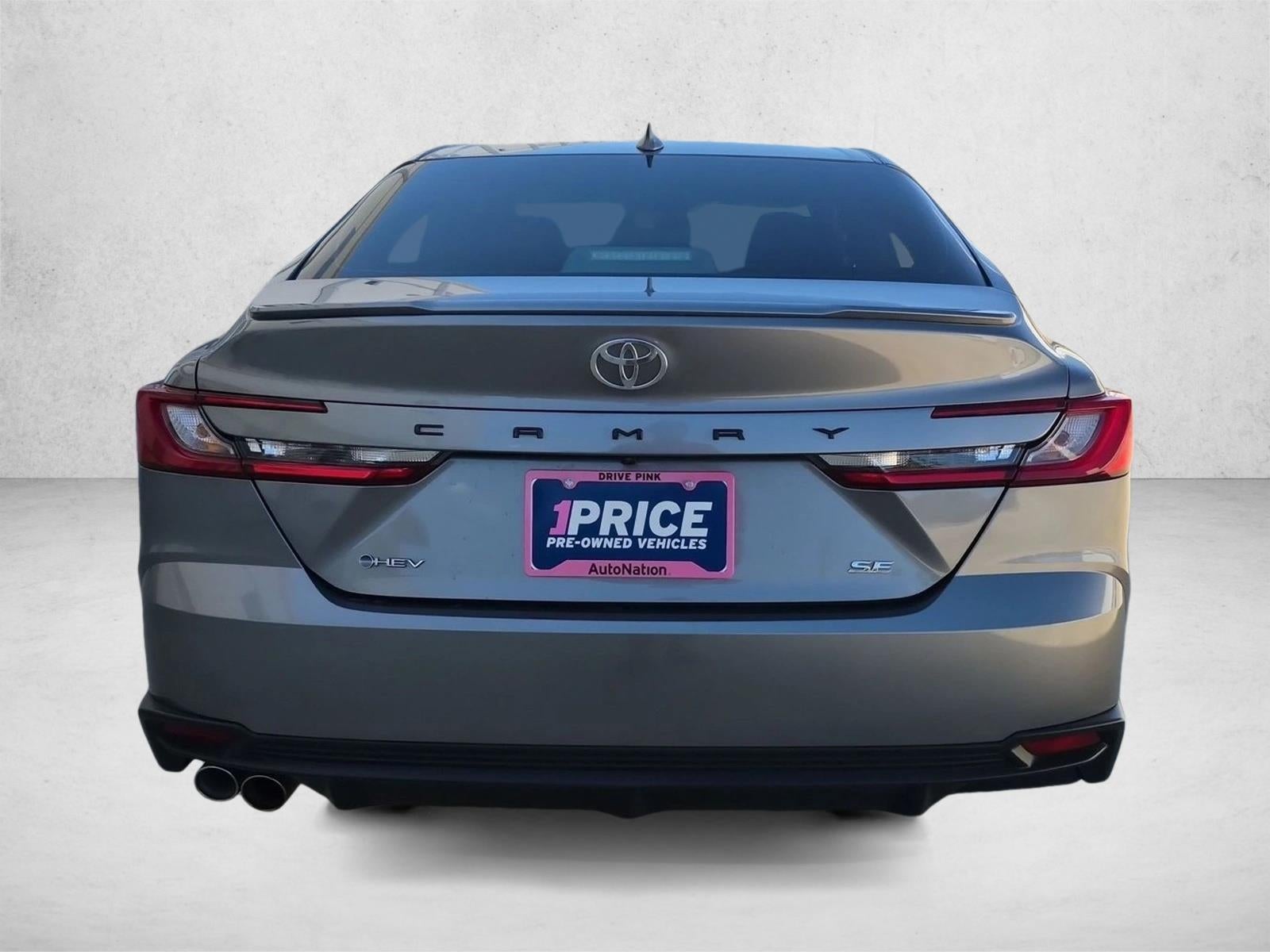 2025 Toyota Camry SE (SE)