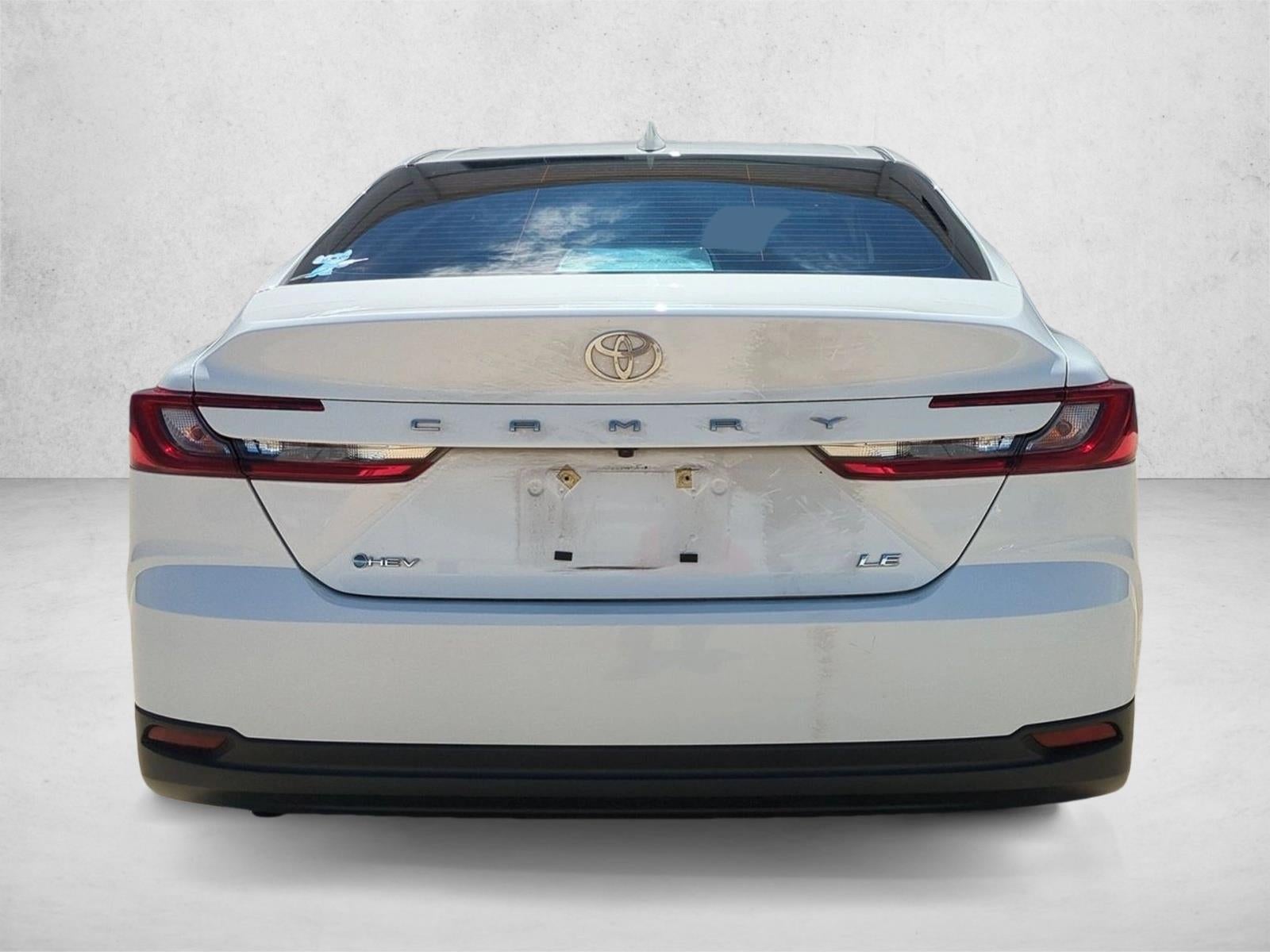 2025 Toyota Camry LE (SE)