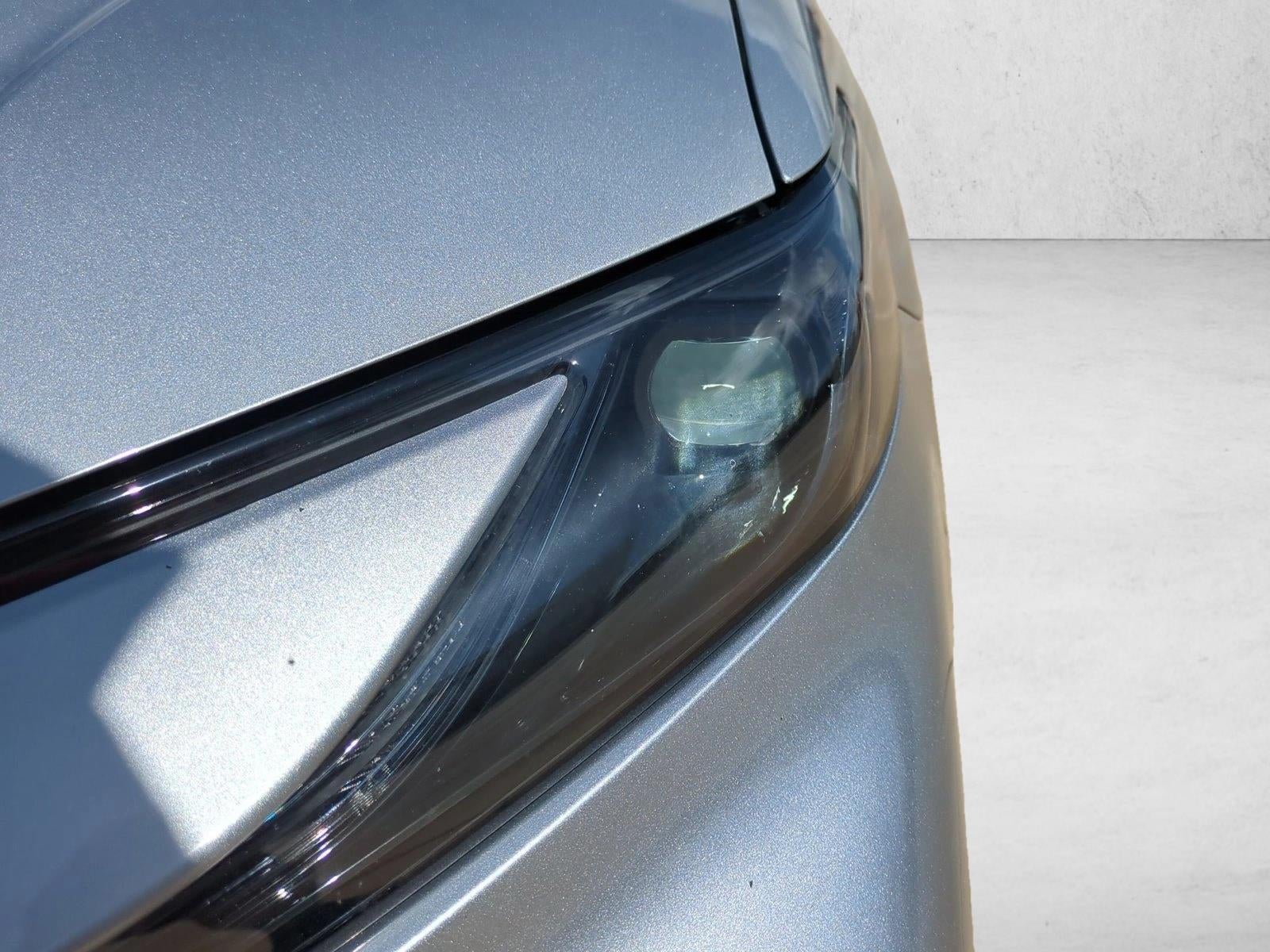 2025 Toyota Camry LE (SE)