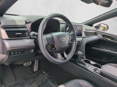 2025 Toyota Camry SE (Natl)