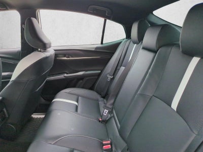 2025 Toyota Camry SE (Natl)