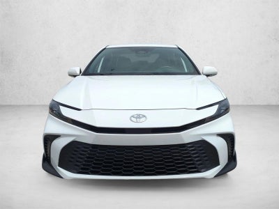 2025 Toyota Camry SE (Natl)