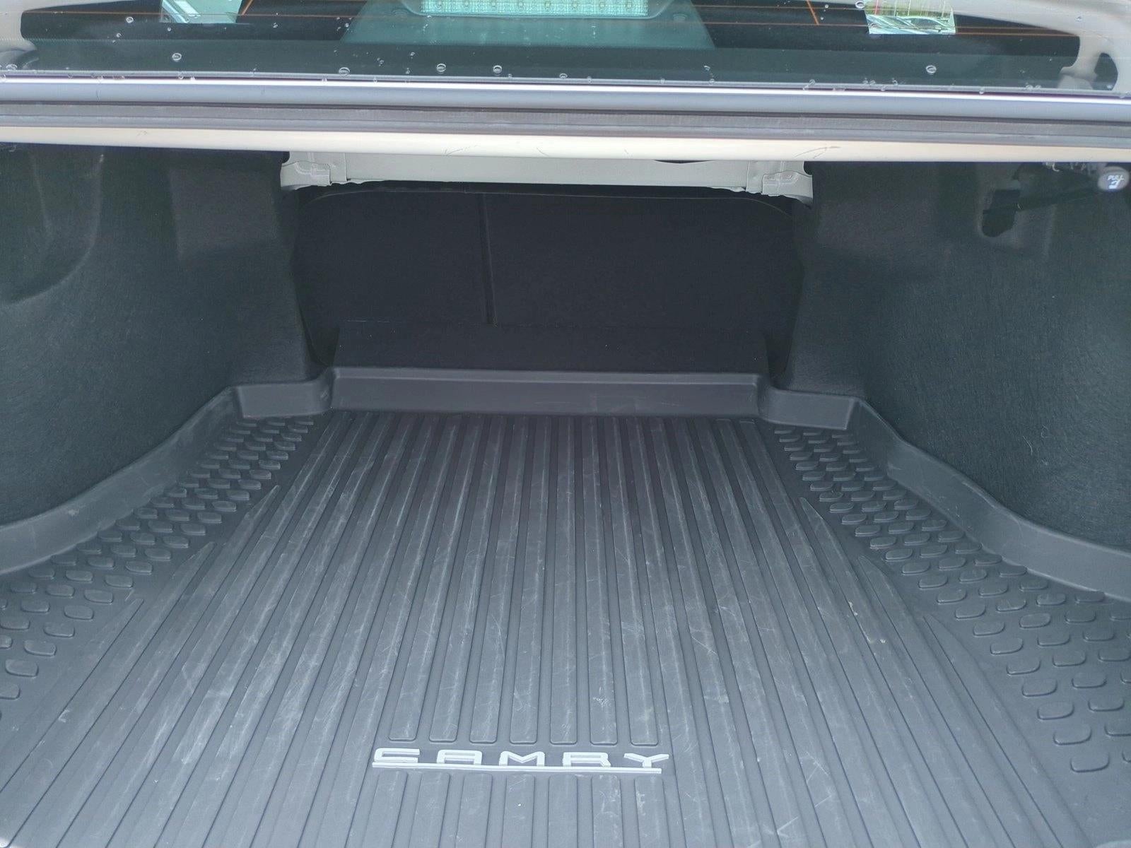 2025 Toyota Camry SE (Natl)