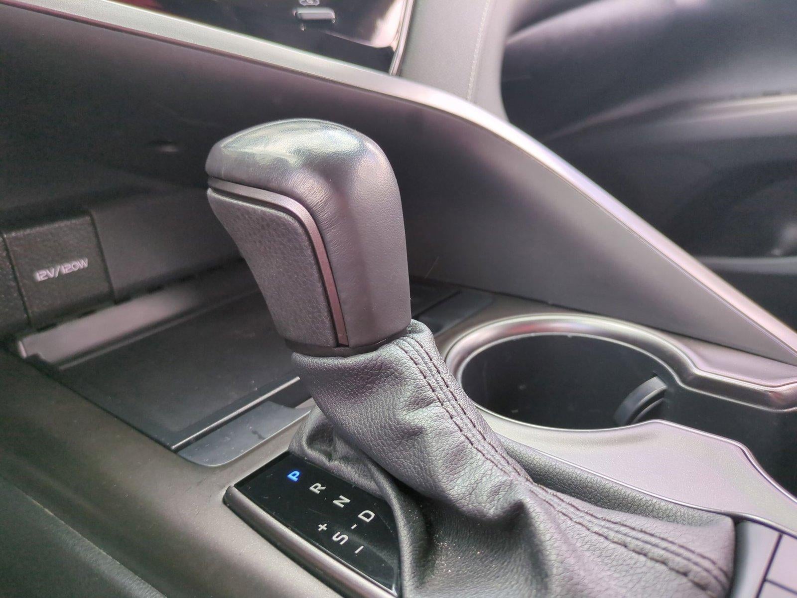 2023 Toyota Camry SE Auto (SE)