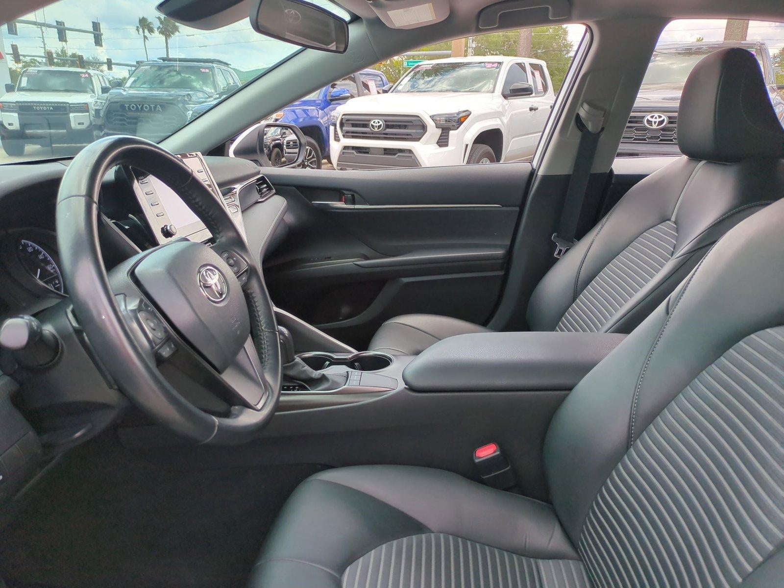 2023 Toyota Camry SE Auto (SE)