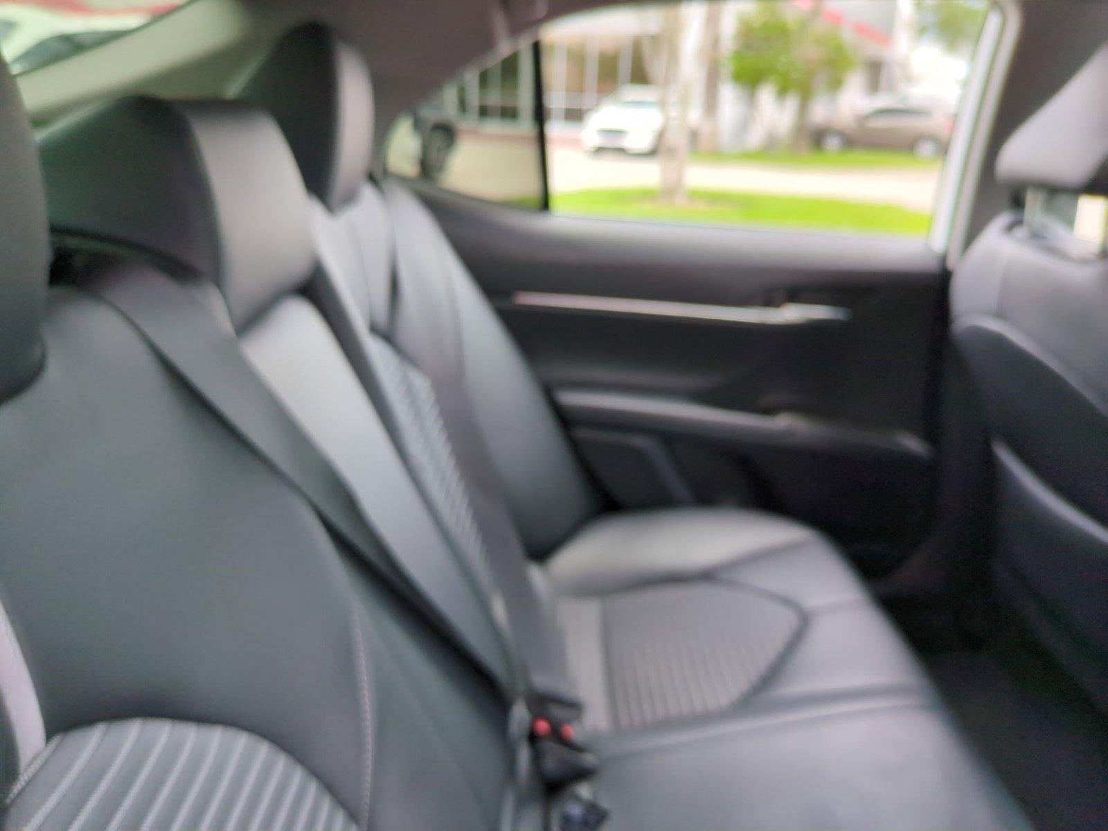 2023 Toyota Camry SE Auto (SE)