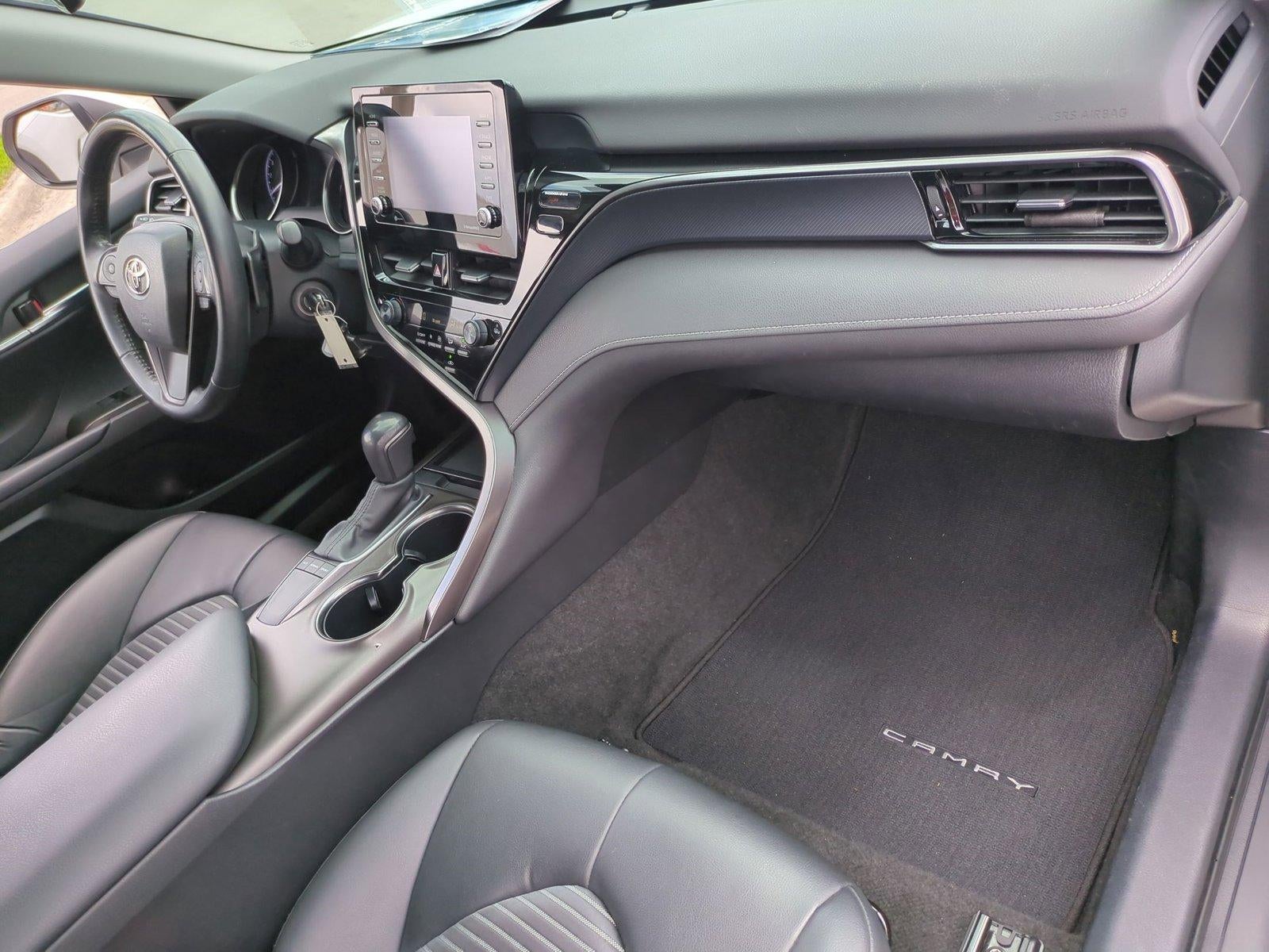 2023 Toyota Camry SE Auto (SE)