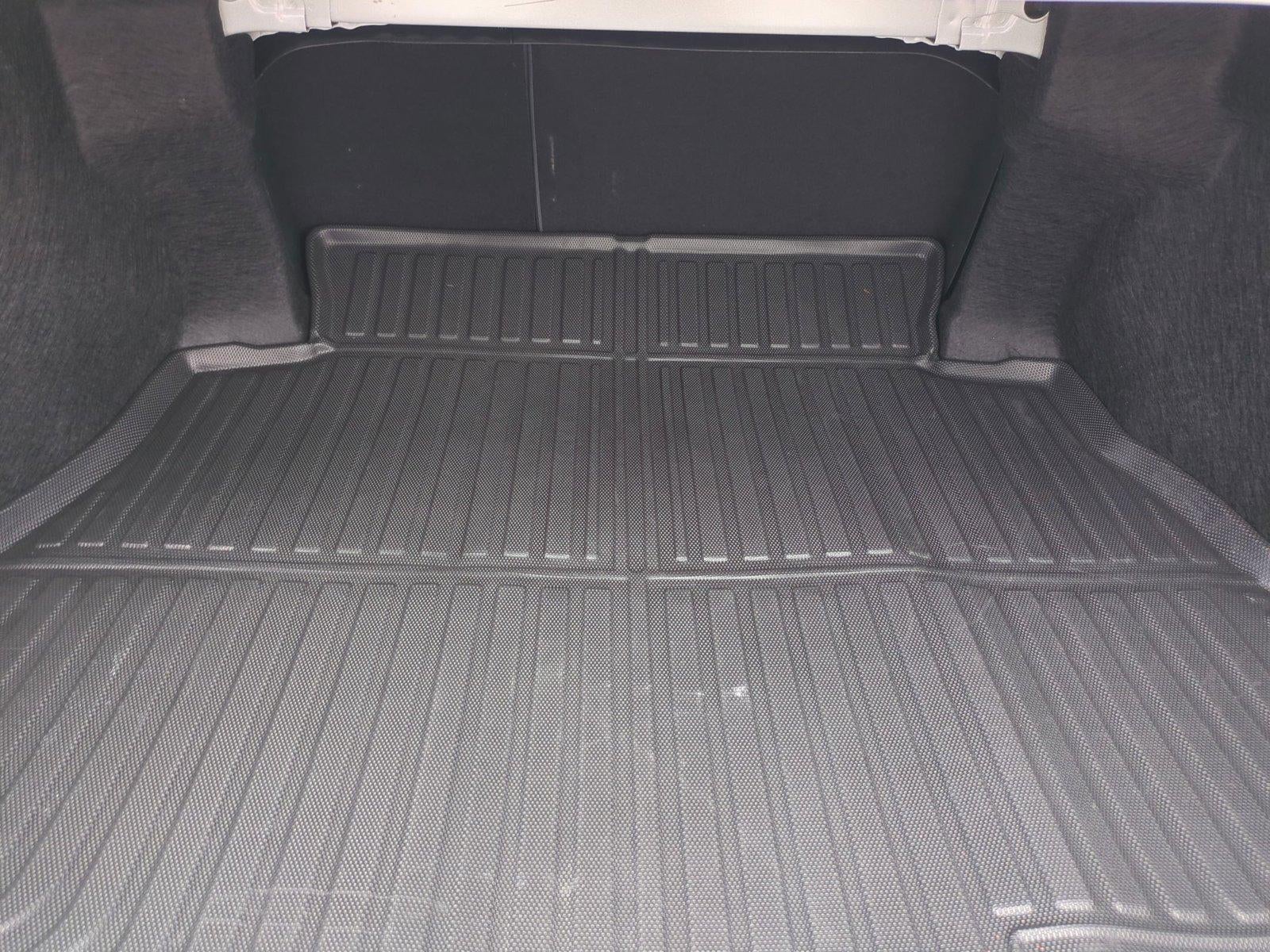 2023 Toyota Camry SE Auto (SE)