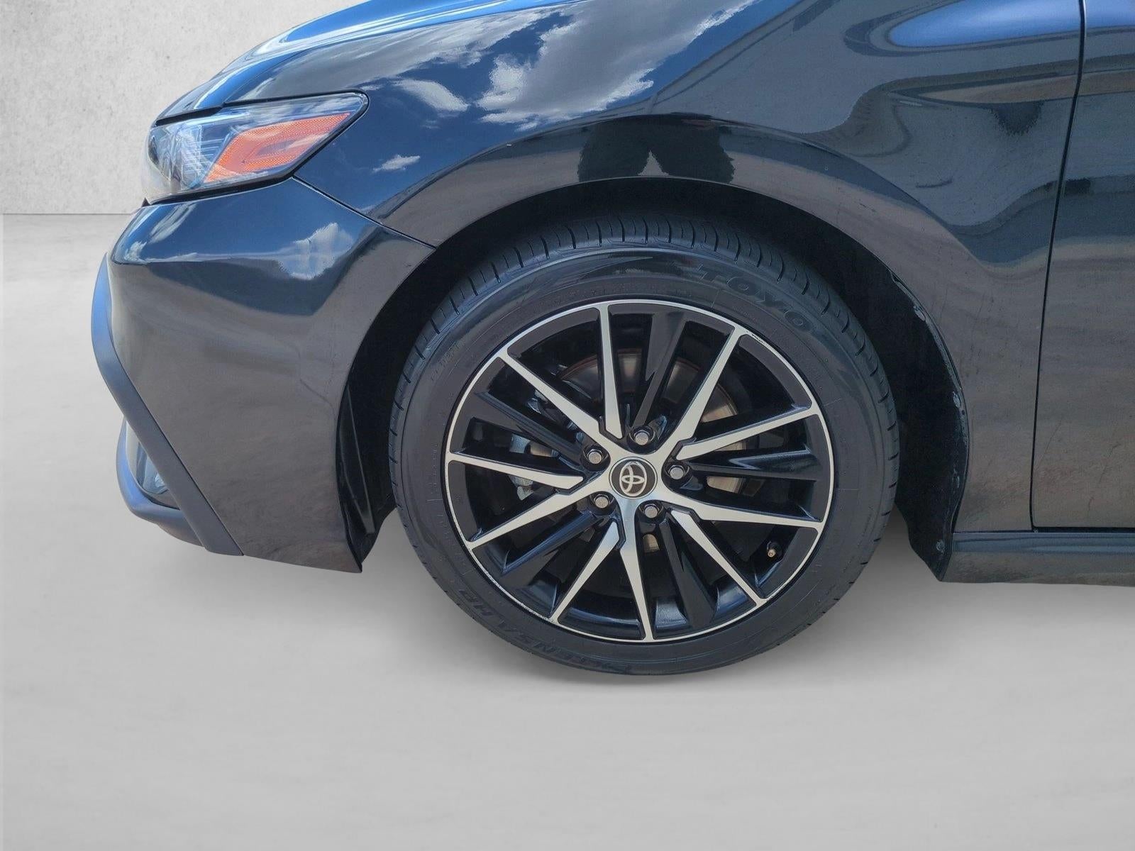 2024 Toyota Camry SE Auto (SE)