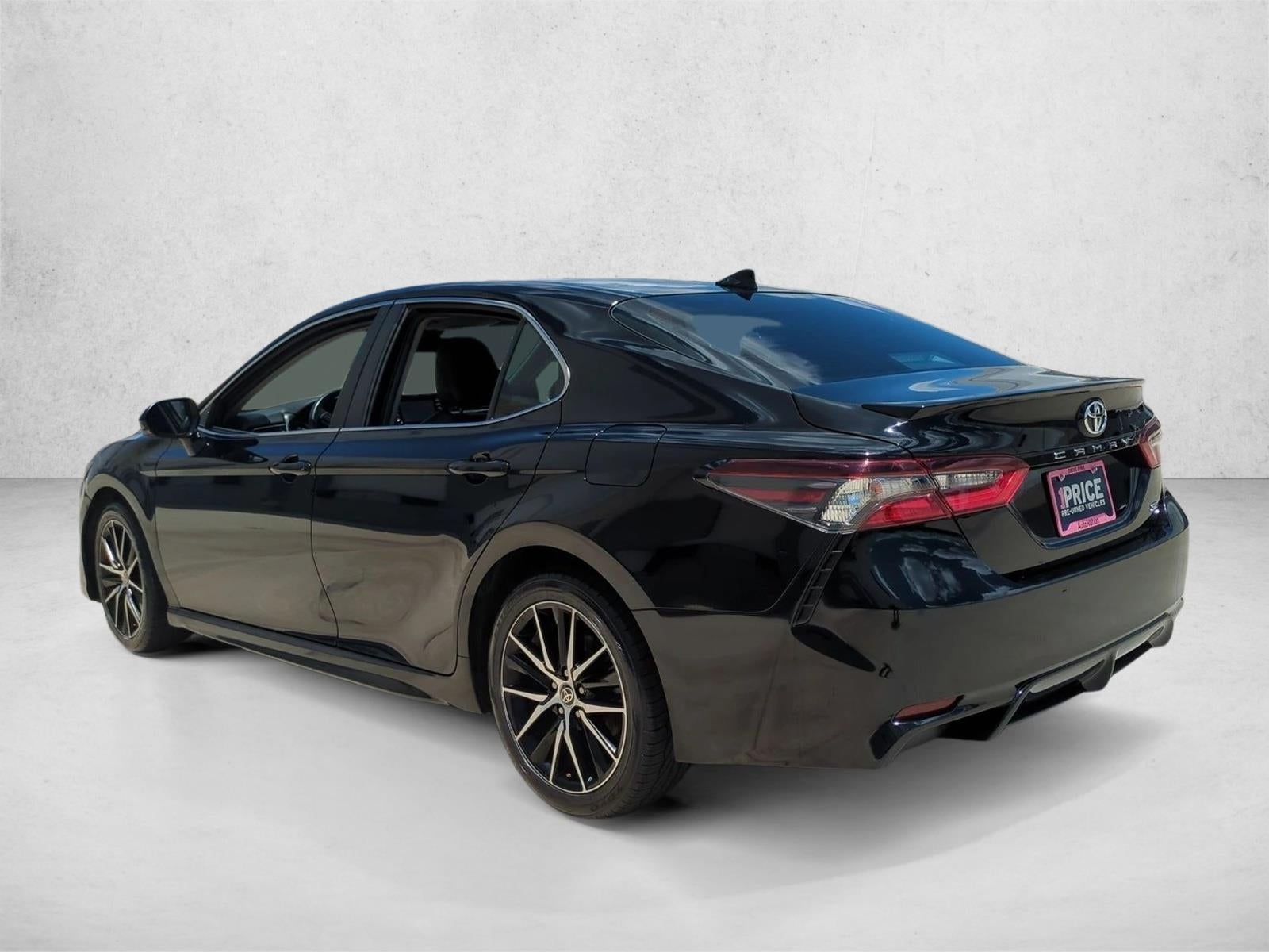 2024 Toyota Camry SE Auto (SE)
