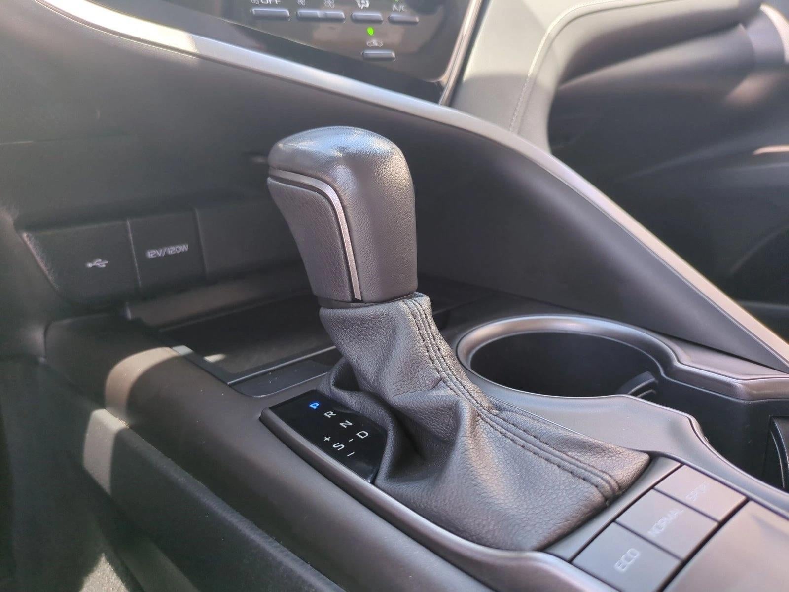 2023 Toyota Camry SE Auto (SE)