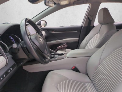 2023 Toyota Camry SE Auto (SE)