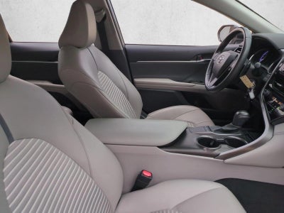 2023 Toyota Camry SE Auto (SE)