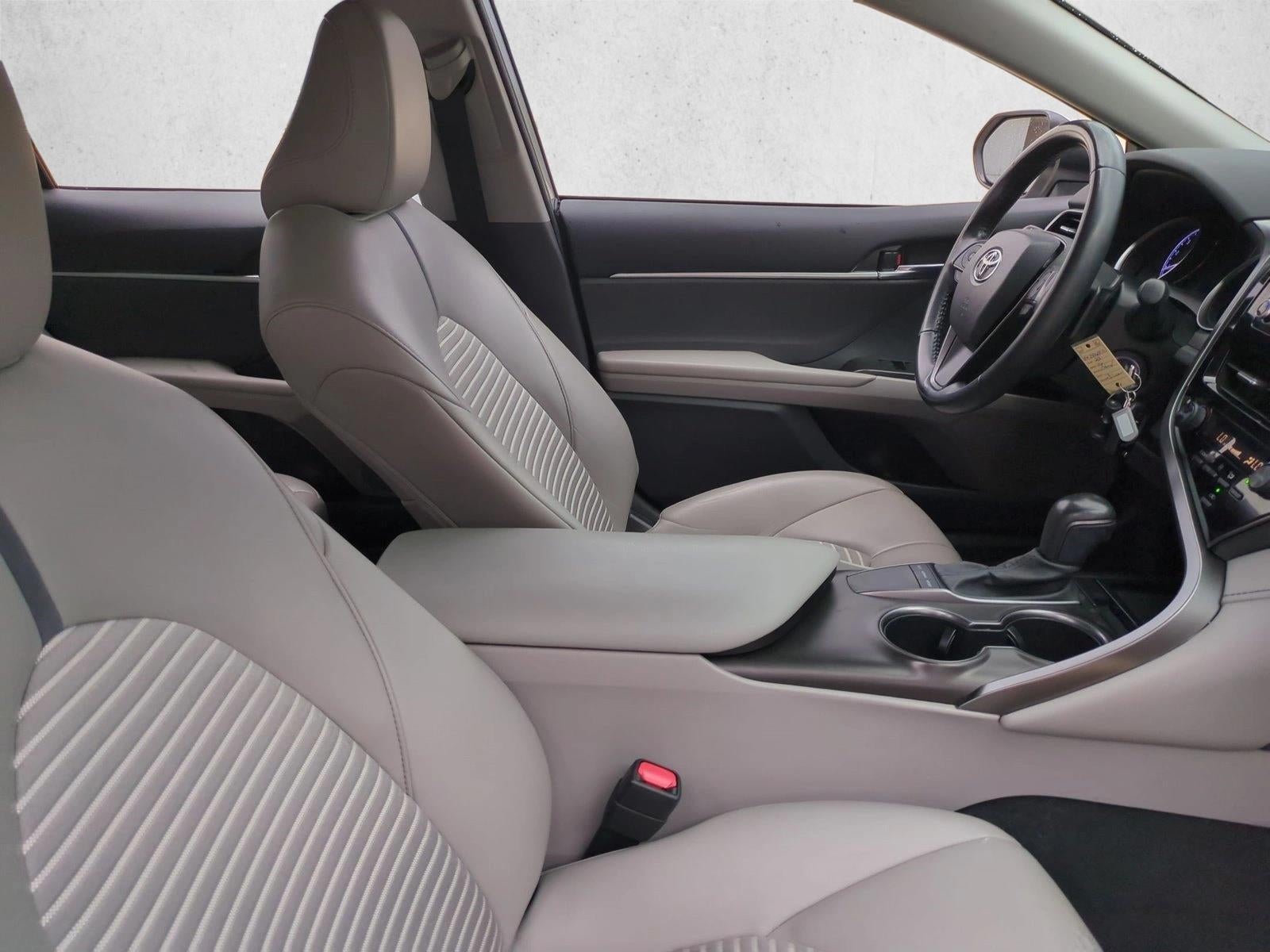 2023 Toyota Camry SE Auto (SE)