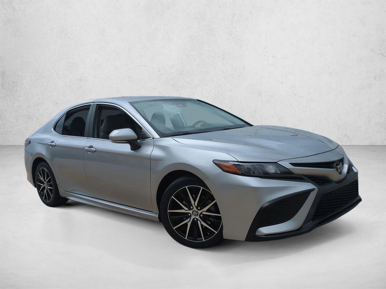 2023 Toyota Camry SE Auto (SE)