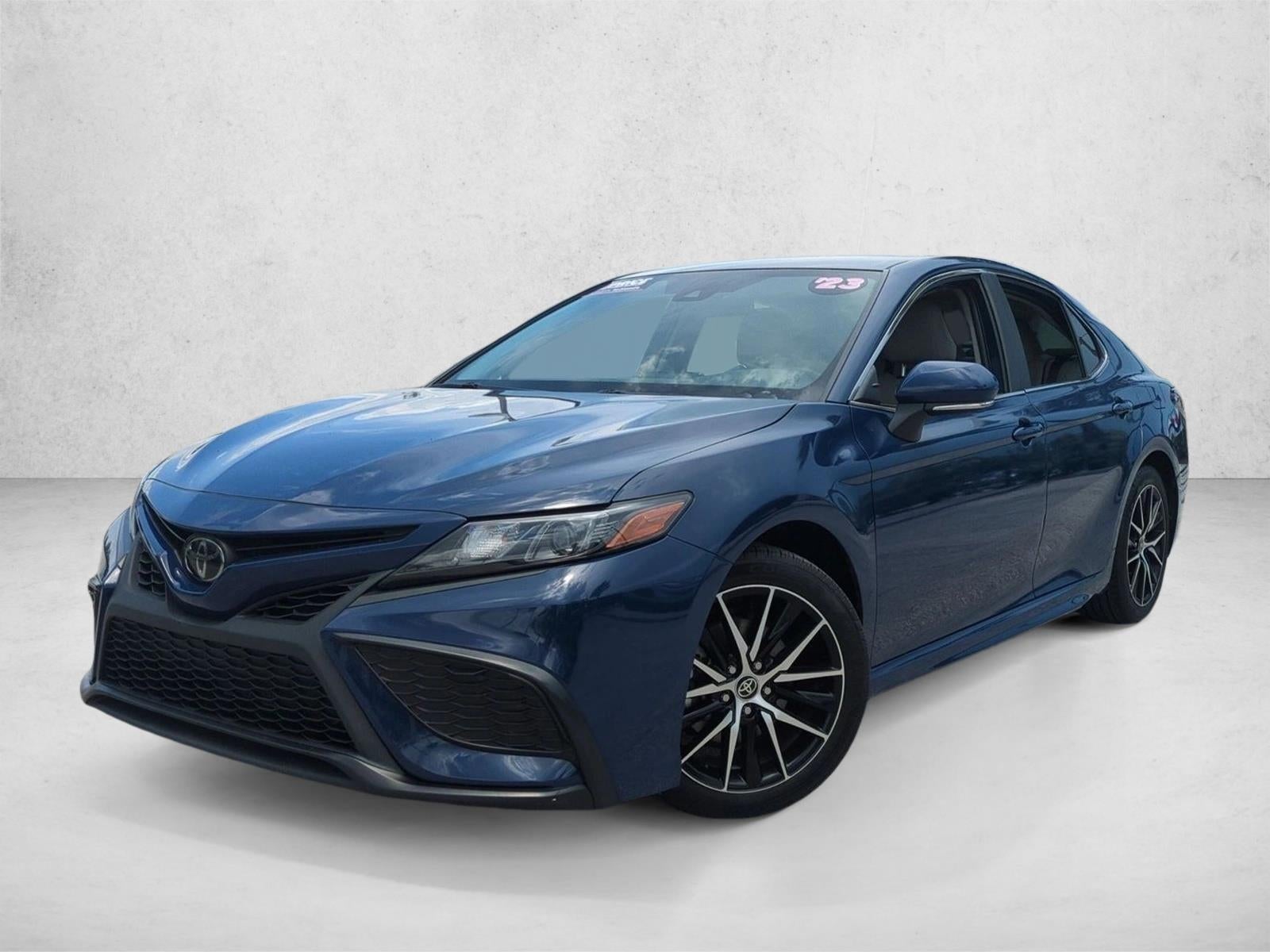 2023 Toyota Camry SE Auto (SE)