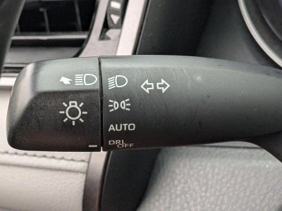 2023 Toyota Camry SE Auto (SE)
