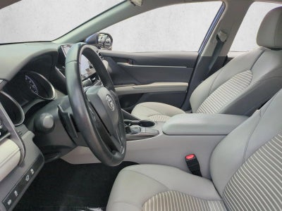 2023 Toyota Camry SE Auto (SE)