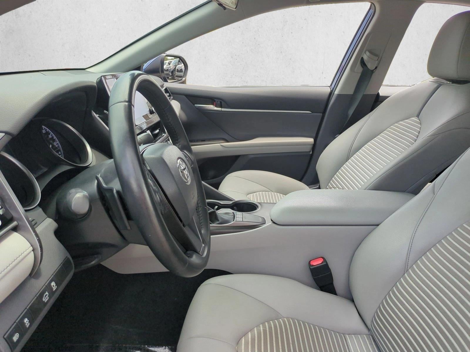 2023 Toyota Camry SE Auto (SE)