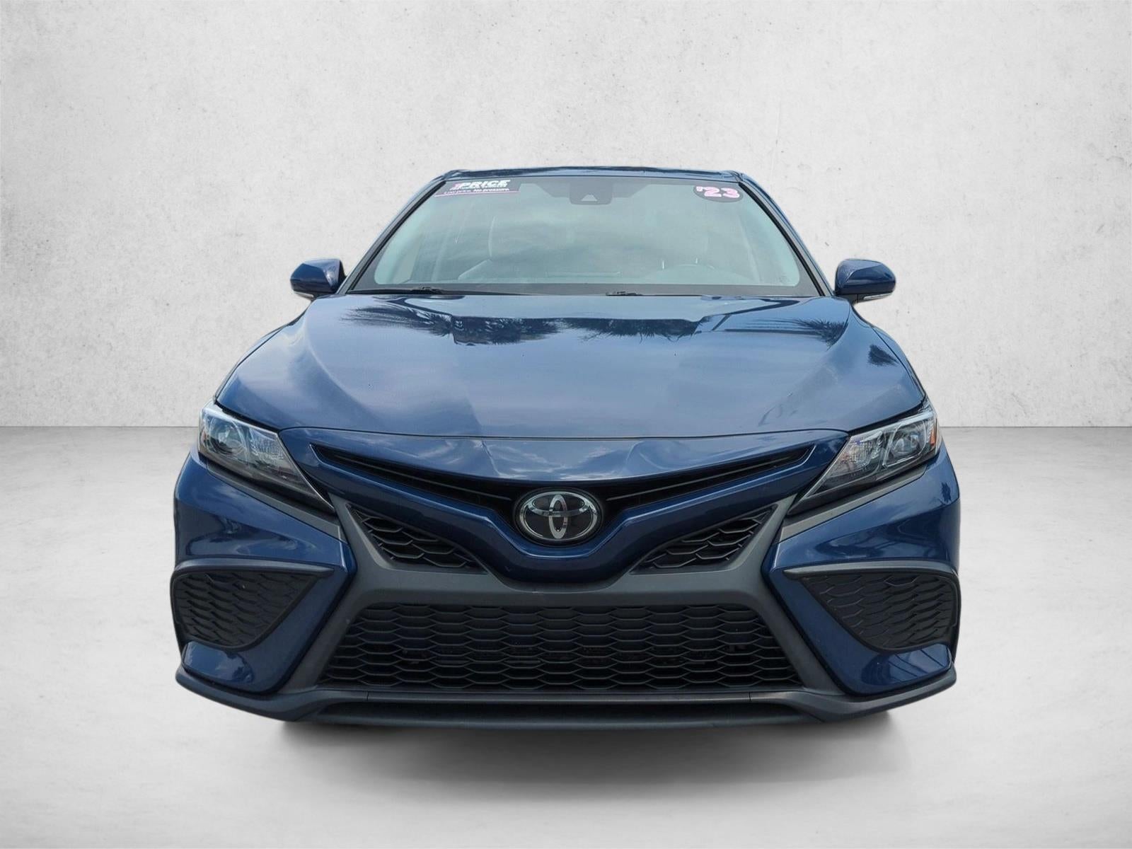 2023 Toyota Camry SE Auto (SE)