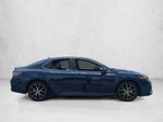 2023 Toyota Camry SE Auto (SE)