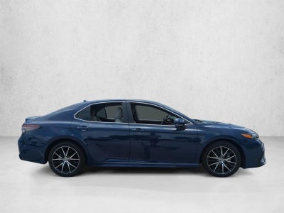 2023 Toyota Camry SE Auto (SE)