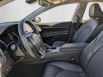 2023 Toyota Camry SE Auto (SE)