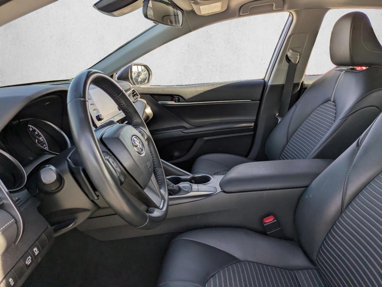 2023 Toyota Camry SE Auto (SE)