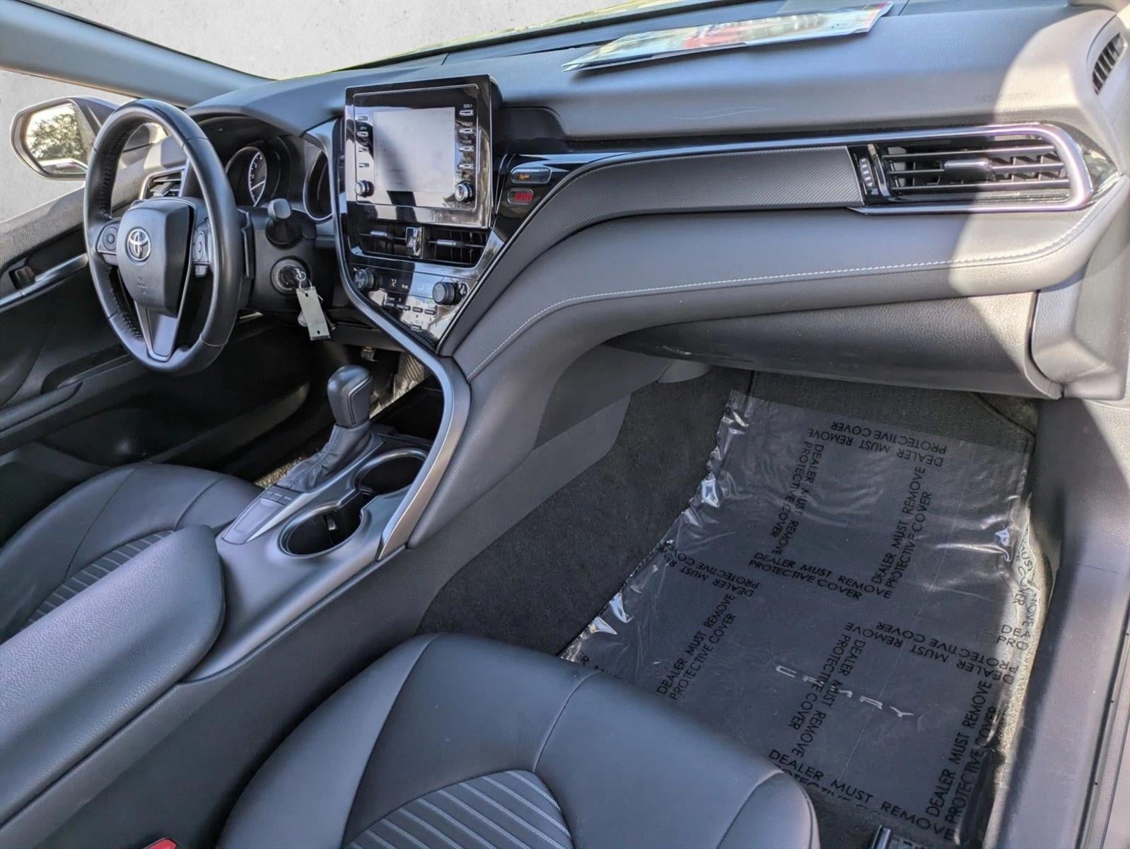 2023 Toyota Camry SE Auto (SE)