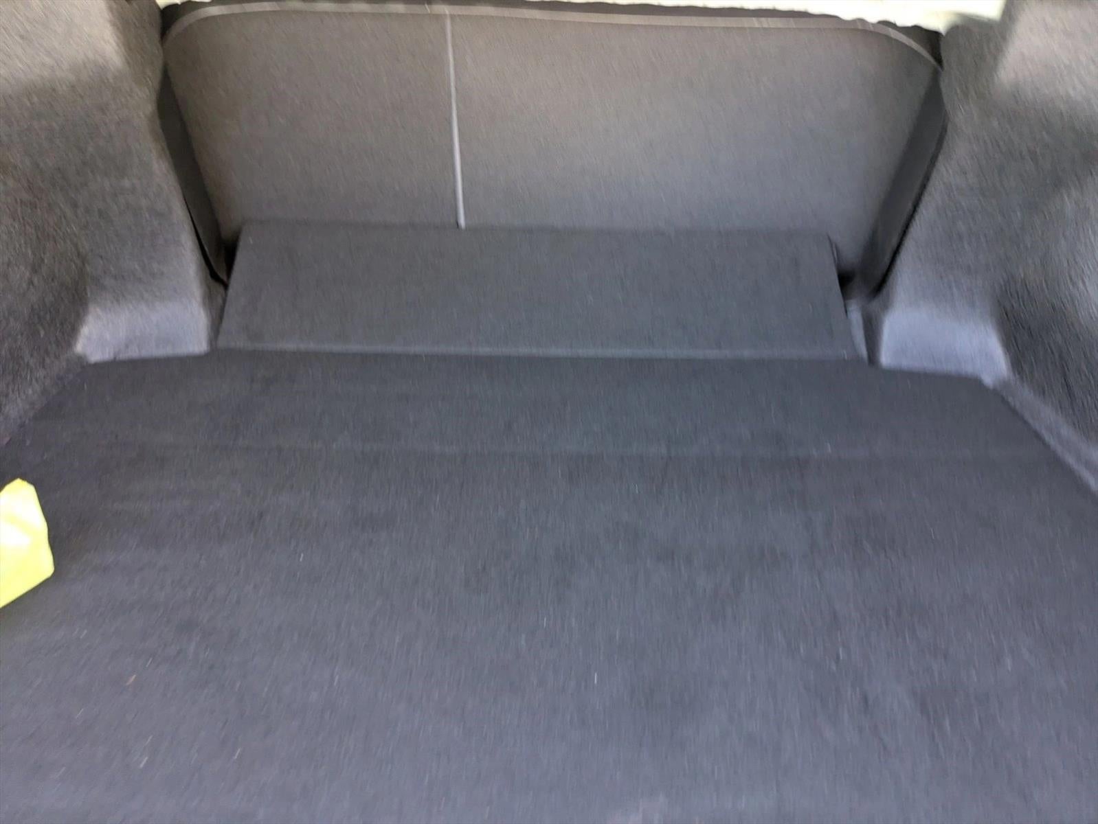 2023 Toyota Camry SE Auto (SE)