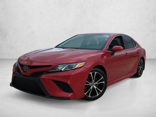 2020 Toyota Camry SE Auto (SE)