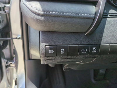 2023 Toyota Camry SE Auto (SE)