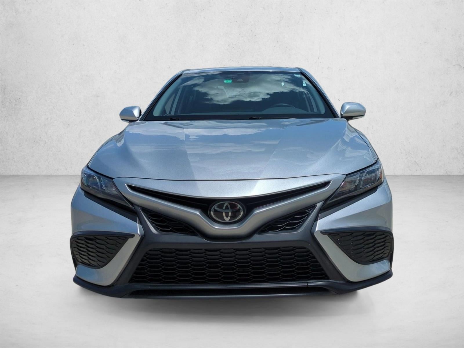 2023 Toyota Camry SE Auto (SE)