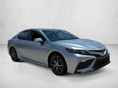 2023 Toyota Camry SE Auto (SE)