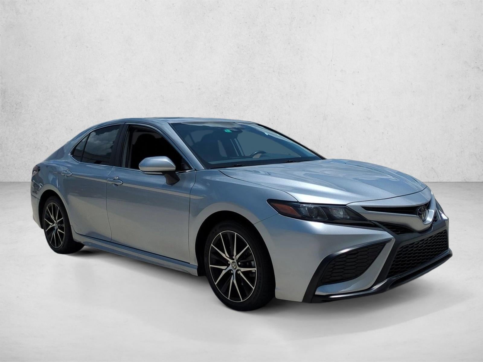 2023 Toyota Camry SE Auto (SE)