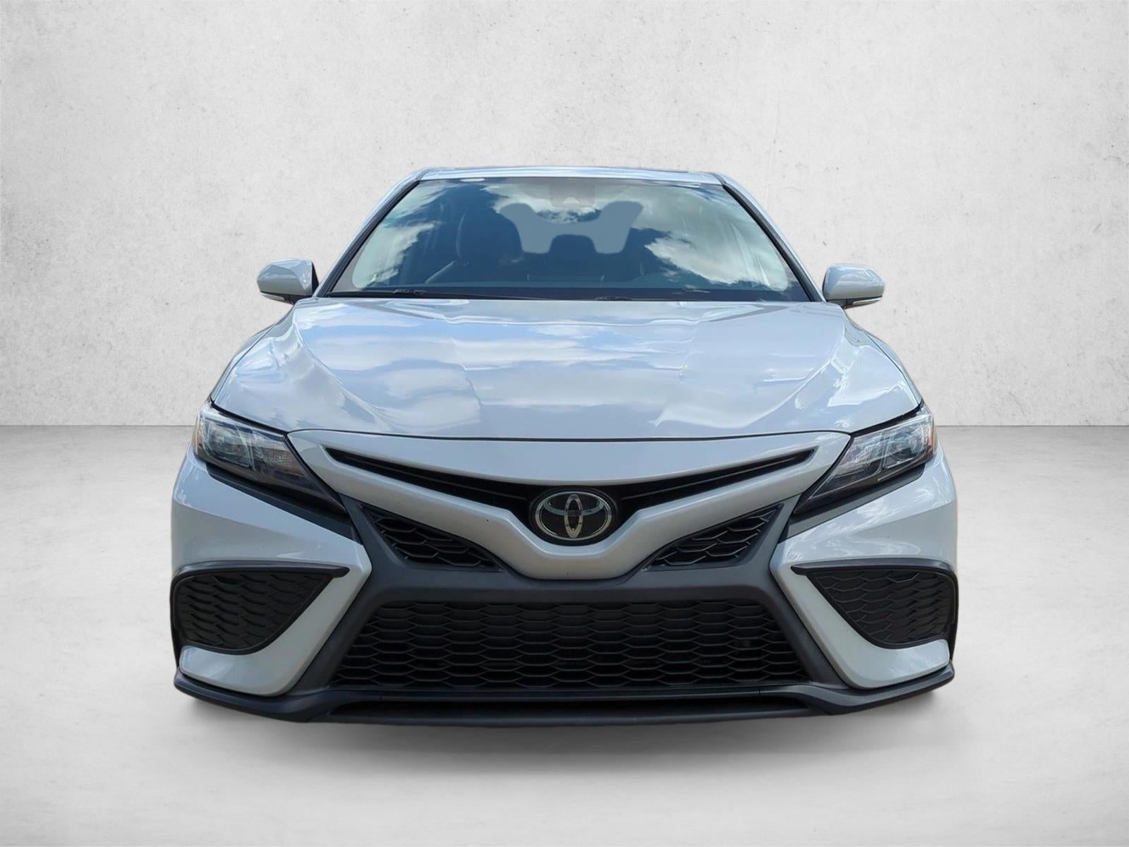 2023 Toyota Camry SE Auto (SE)
