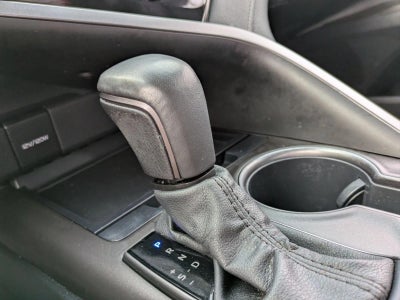 2022 Toyota Camry SE Auto (SE)