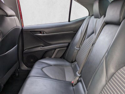 2022 Toyota Camry SE Auto (SE)