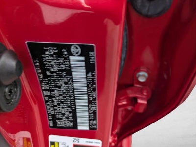 2022 Toyota Camry SE Auto (SE)