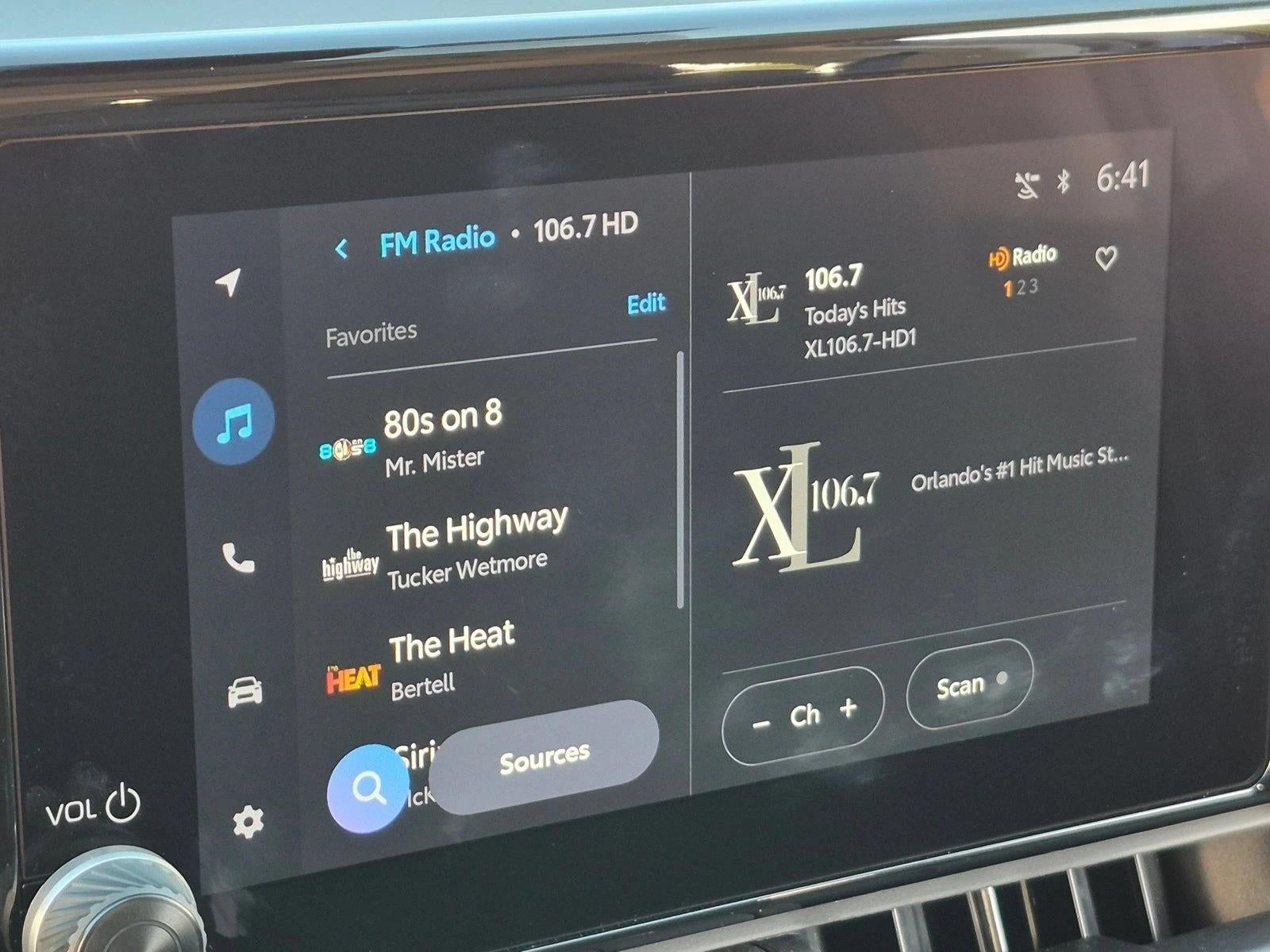 2025 Toyota RAV4 Hybrid XLE AWD (Natl)